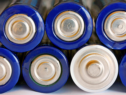 Batterien sollen mit möglichst geringen Umweltauswirkungen aus Materialien hergestellt werden.