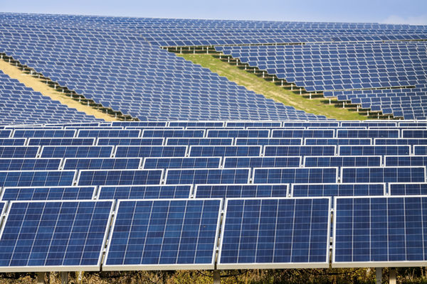 Es sollen mehr Fotovoltaik-Anlagen gebaut werden.