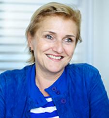 Dr. Ann Aerts, Leiterin der Novartis Stiftung, kämpft gegen Lepra.