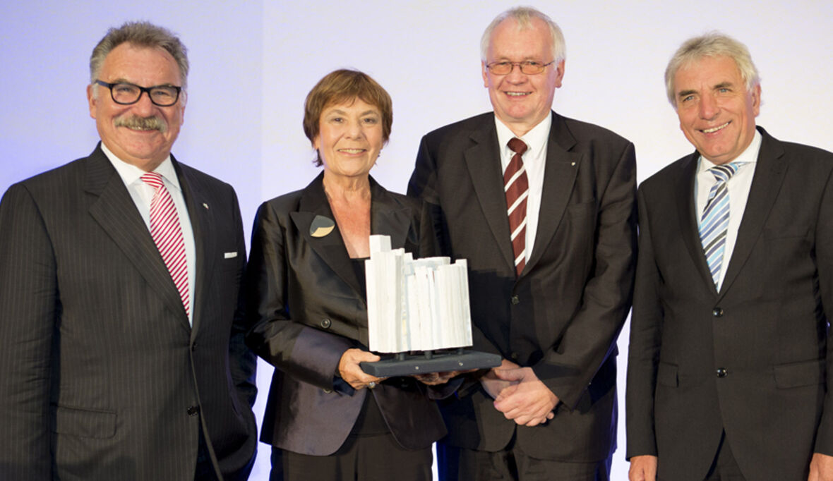 Edda Müller erhält Internationalen TÜV Rheinland Global Compact Award 