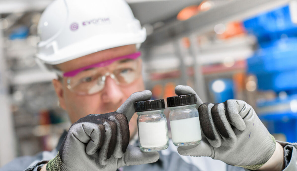 Enzyme von Evonik sollen Erdöl Konkurrenz machen