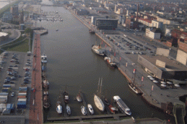 Hafen in Bremerhaven. Foto: ralfnausk/flickr.com