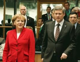 Bundeskanzlerin Merkel mit Kanadas Premier Stephen Harper während der Biodiv-Konferenz CBD COP 9 Bonn, Foto: Franz88/Flickr