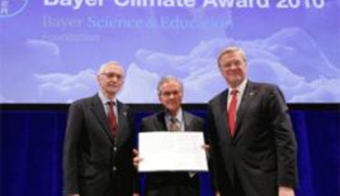 Auszeichnung: Bayer Climate Award für Polarforscher Lemke