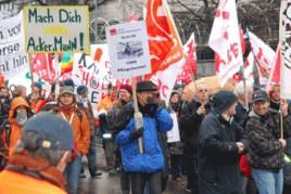 Großdemonstration "Wir zahlen nicht für eure Krise", Foto: Uschi Schorlepp, ver.di