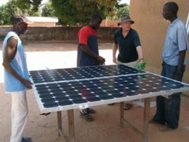 Einsatz von Solartechnik in Afrika, Foto: Kaïto Projekt GmbH